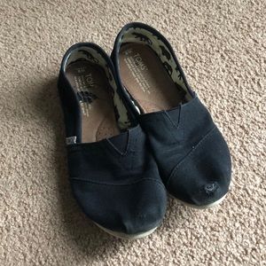 Toms size 8W